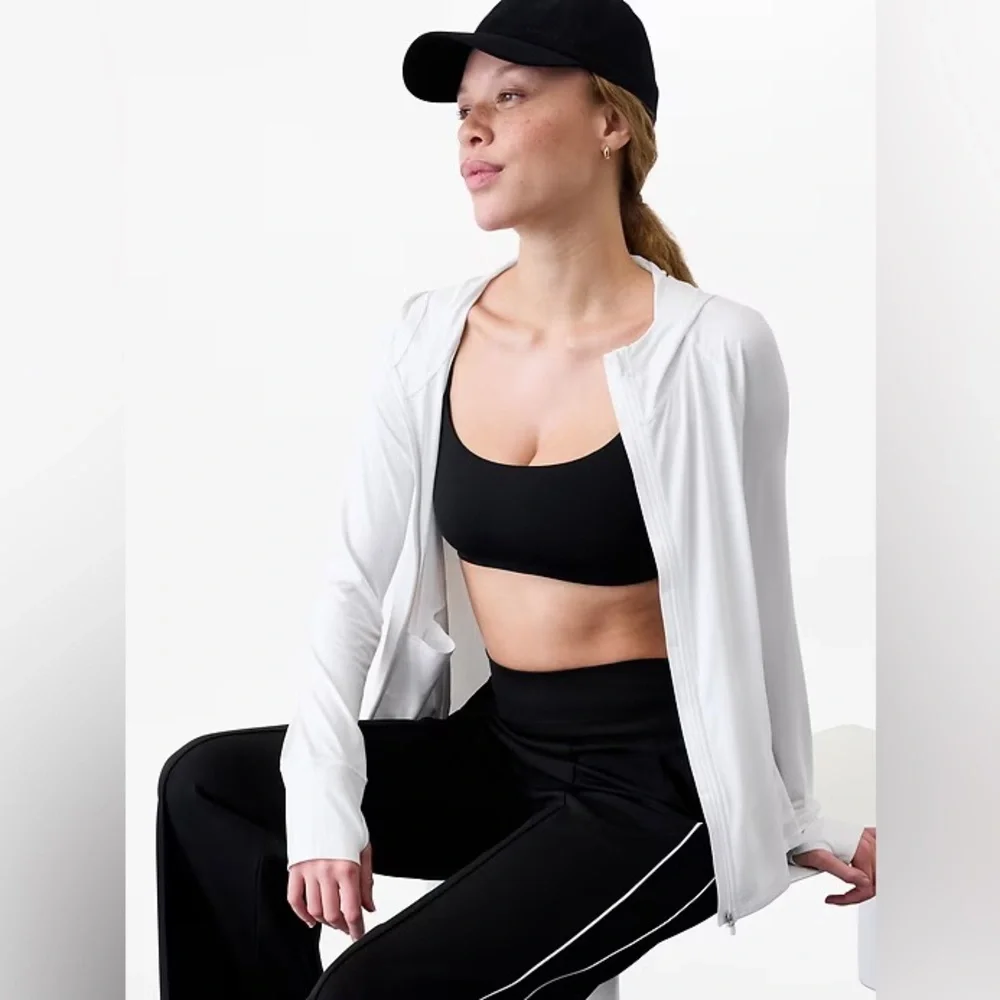 Athleta Pacifica Illume UPF Bright White Zip Up Relaxed Jacket 657489 Size Small